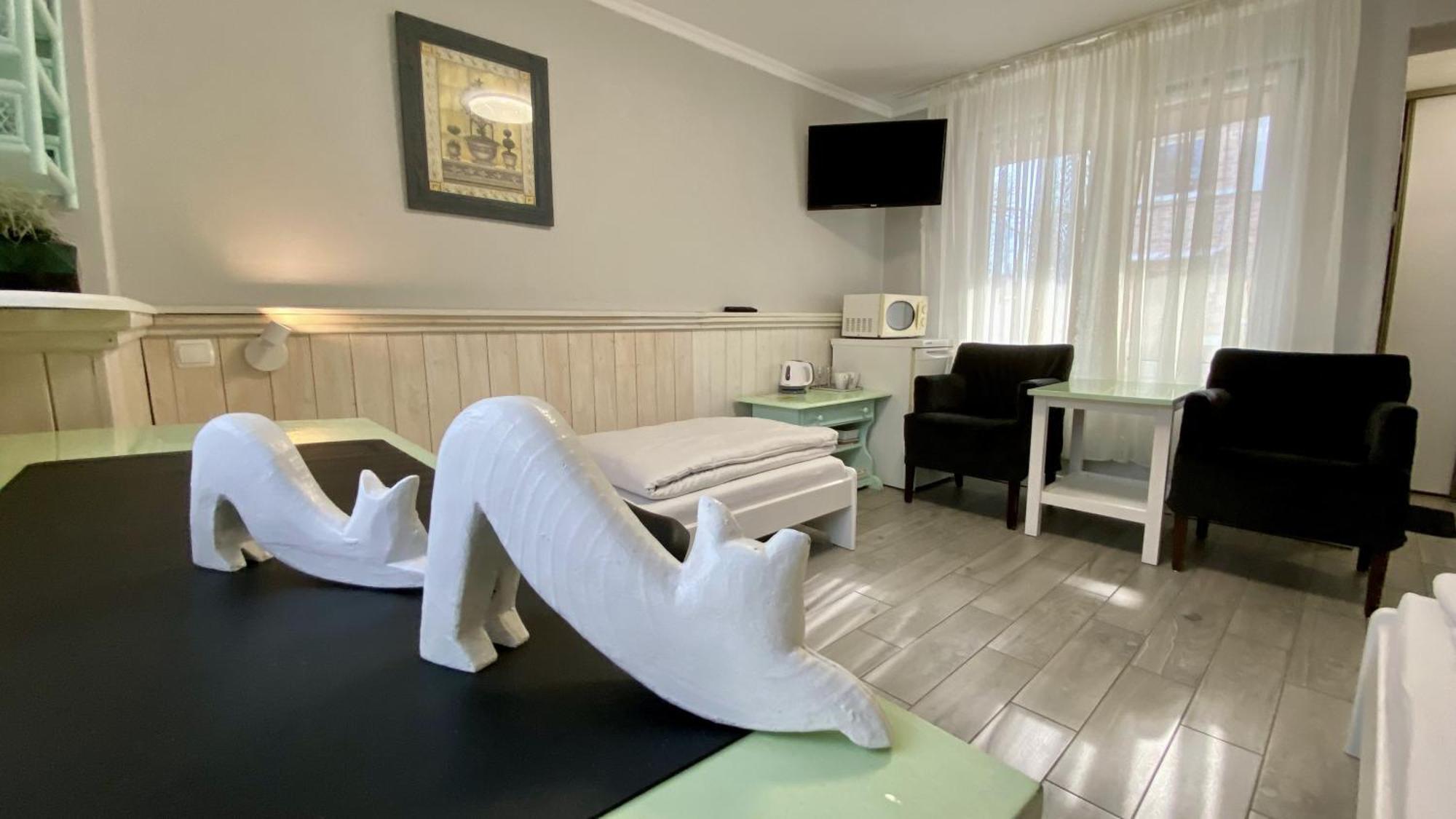 Villa Pod Orzechem W Zaniemyslu Экстерьер фото