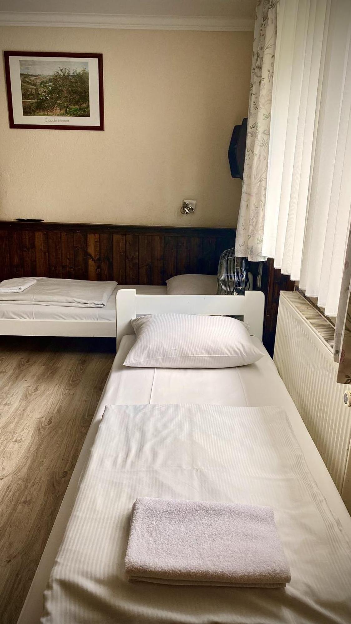 Villa Pod Orzechem W Zaniemyslu Экстерьер фото