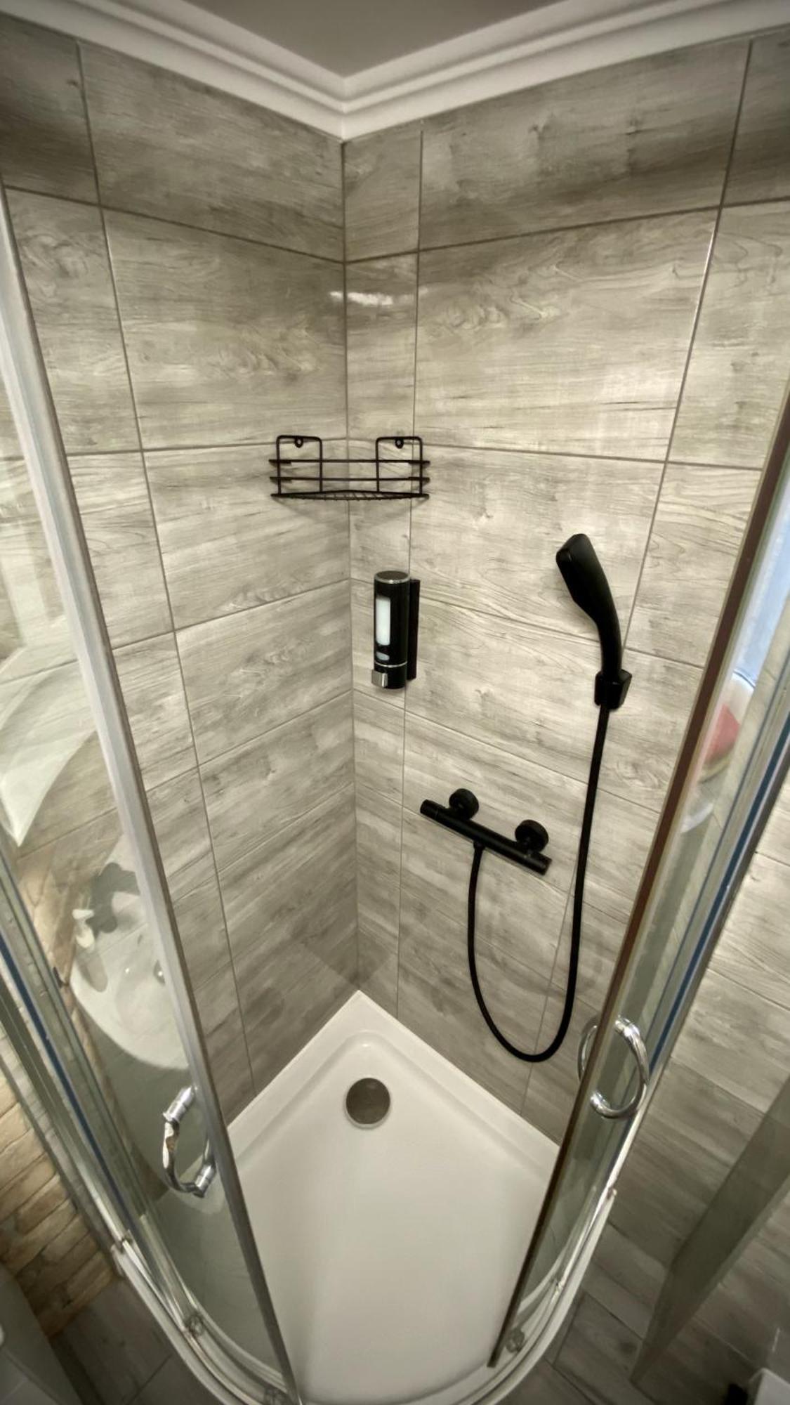 Villa Pod Orzechem W Zaniemyslu Экстерьер фото