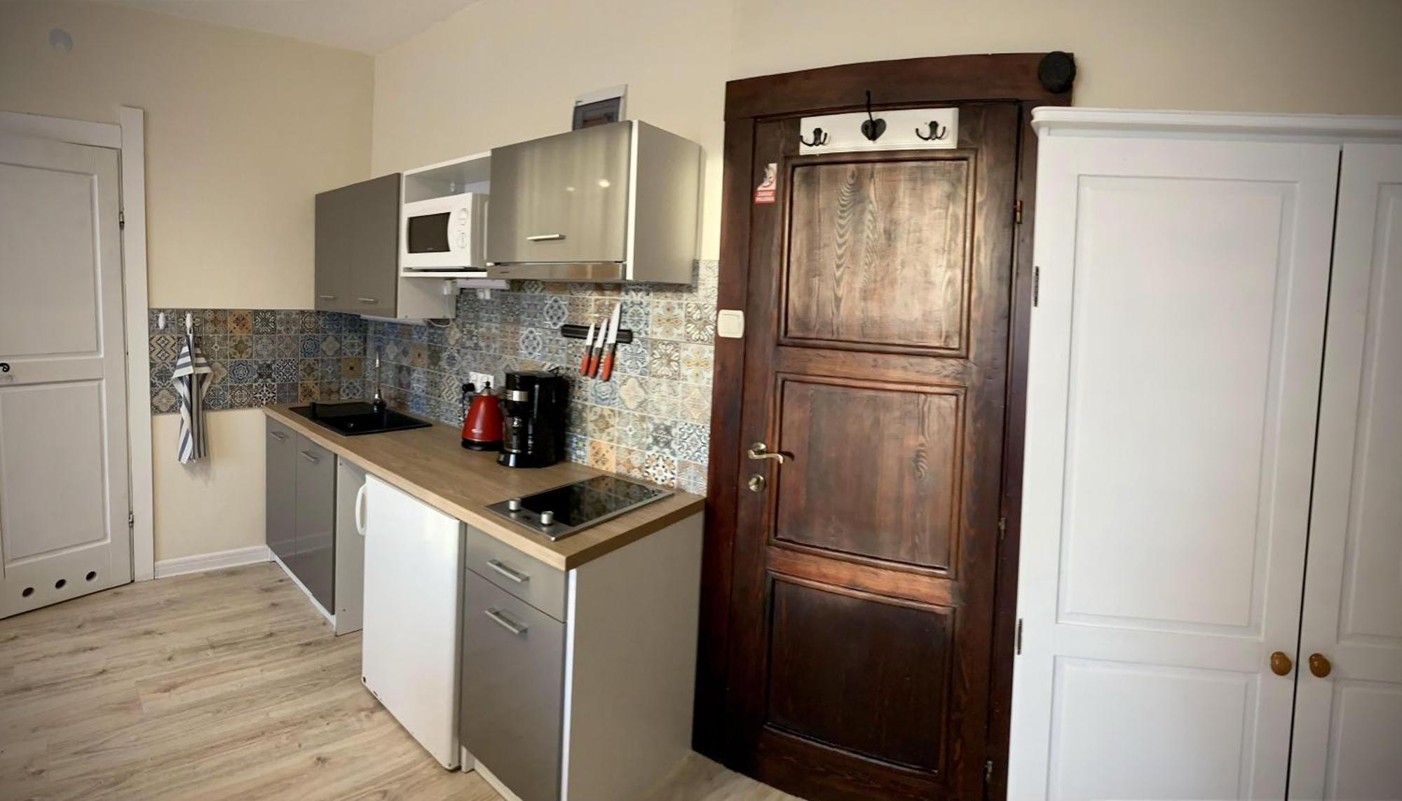 Villa Pod Orzechem W Zaniemyslu Экстерьер фото
