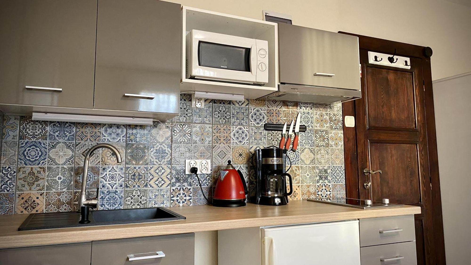 Villa Pod Orzechem W Zaniemyslu Экстерьер фото