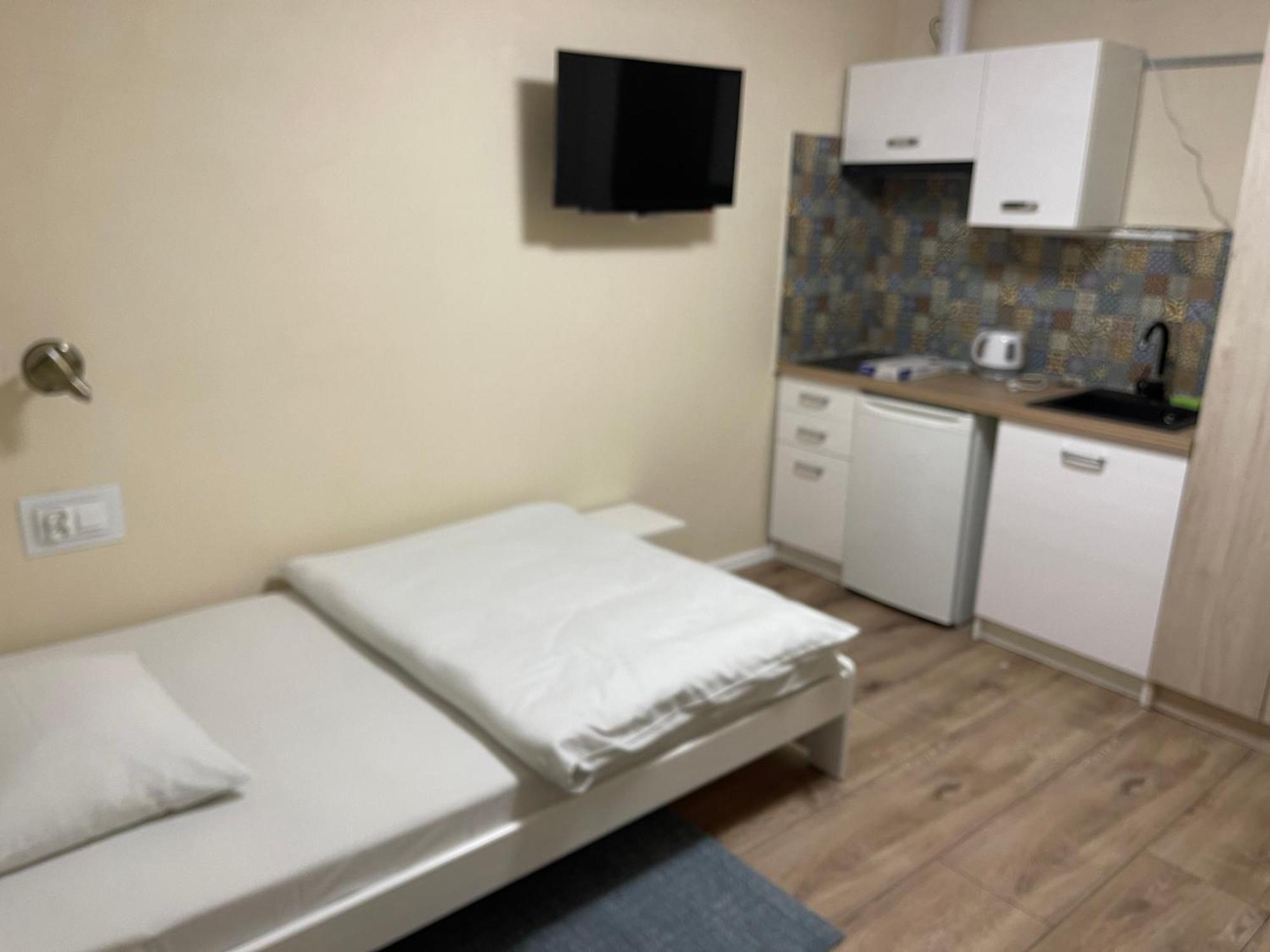 Villa Pod Orzechem W Zaniemyslu Экстерьер фото